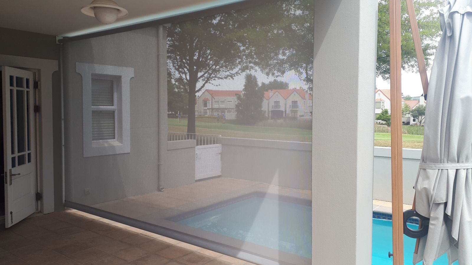 Mesh screens keep the view, block the glare